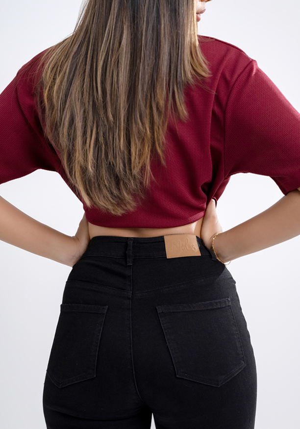 AWESOMNESS BAGGY MAROON TEE